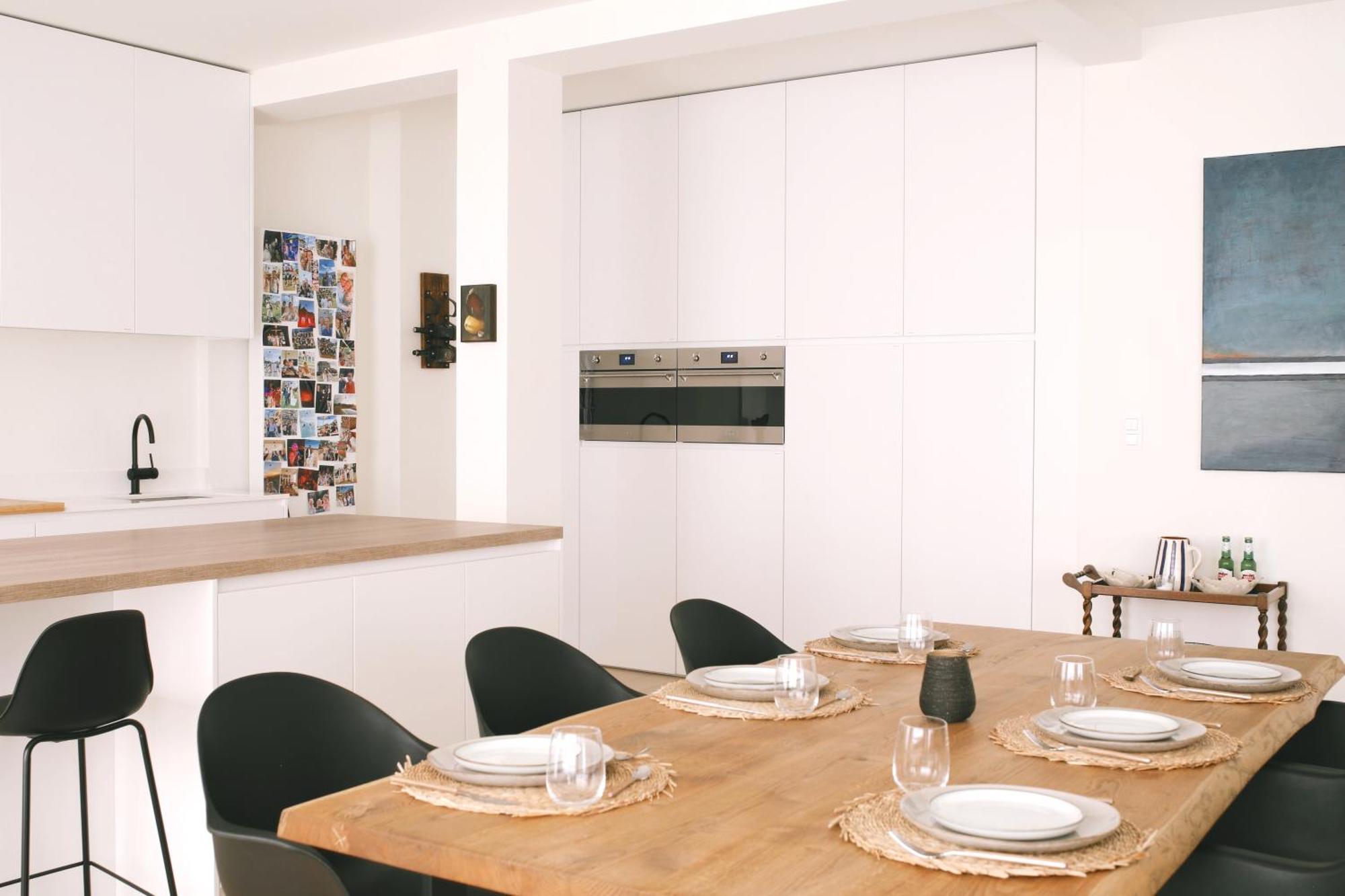 Luxury 2 Bedroom - Centre *